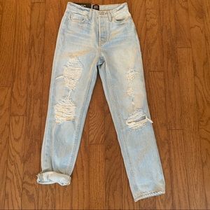 Urban Outfitters Size 25 Distressed Mom Jeans
